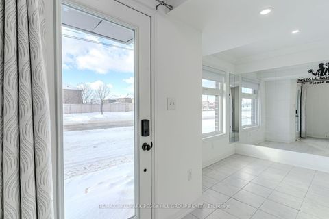 Photo 10 at 99 Fairlane Avenue, Painswick South, Barrie