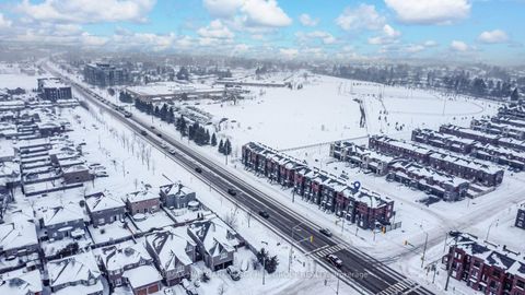 Photo 12 at 99 Fairlane Avenue, Painswick South, Barrie