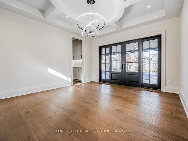 Photo 14 at 7089 Second Line W, Meadowvale Village, Mississauga