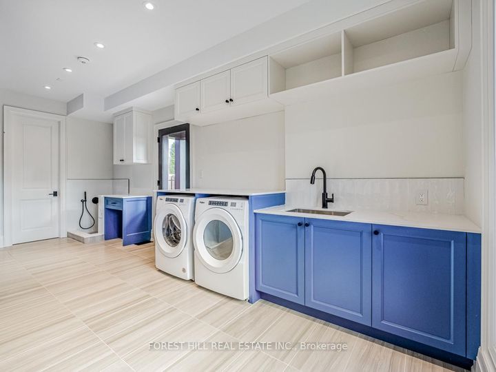 Photo 17 at 7089 Second Line W, Meadowvale Village, Mississauga