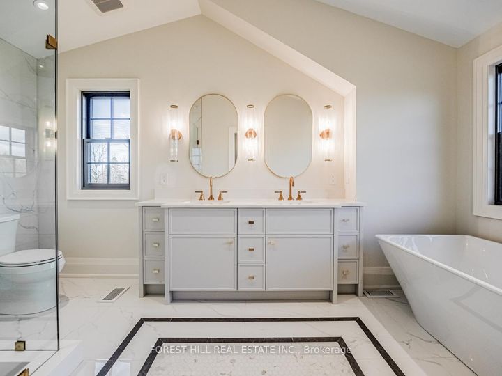 Photo 22 at 7089 Second Line W, Meadowvale Village, Mississauga