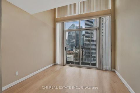 Photo 3 at LPH30 - 21 Nelson Street, Waterfront Communities C1, Toronto