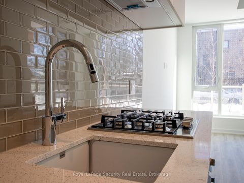 Photo 10 at 104 - 722 Marlee Avenue, Glen Park, Toronto