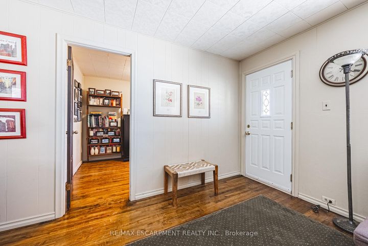 Photo 10 at 28 Munn Street, Raleigh, Hamilton