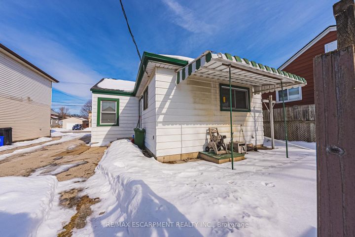 Photo 22 at 28 Munn Street, Raleigh, Hamilton