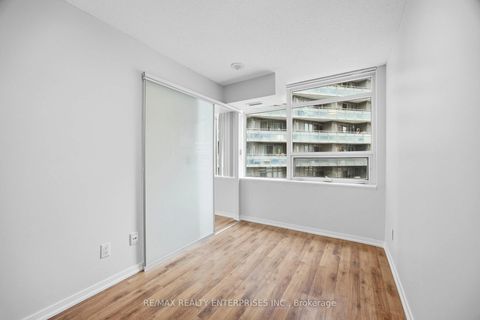 Photo 14 at 419 - 20 Joe Shuster Way, South Parkdale, Toronto