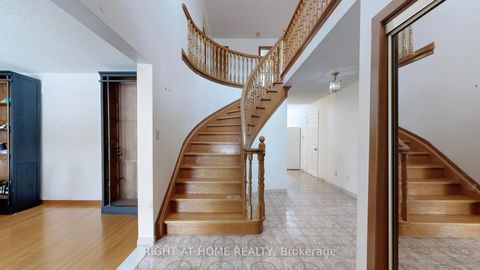 Photo 4 at 94 Madawaska Avenue, Newtonbrook East, Toronto