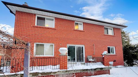 Photo 6 at 94 Madawaska Avenue, Newtonbrook East, Toronto