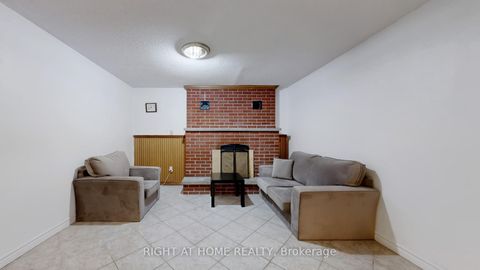 Photo 14 at 94 Madawaska Avenue, Newtonbrook East, Toronto