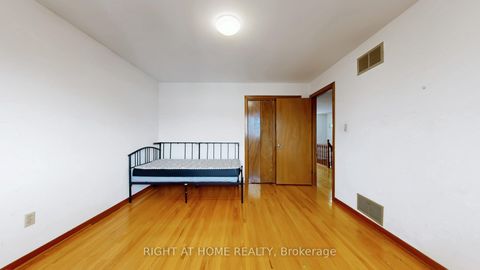 Photo 16 at 94 Madawaska Avenue, Newtonbrook East, Toronto