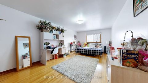 Photo 25 at 94 Madawaska Avenue, Newtonbrook East, Toronto