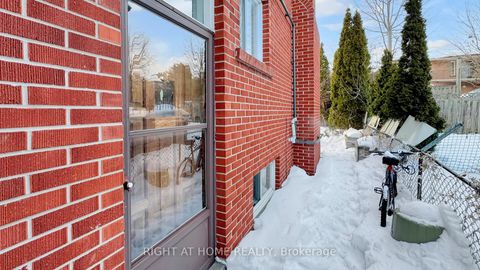 Photo 41 at 94 Madawaska Avenue, Newtonbrook East, Toronto