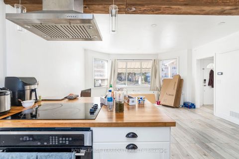 Photo 10 at 64 Pelmo Crescent, Pelmo Park W4, Toronto