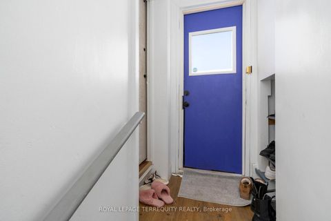 Photo 18 at 64 Pelmo Crescent, Pelmo Park W4, Toronto