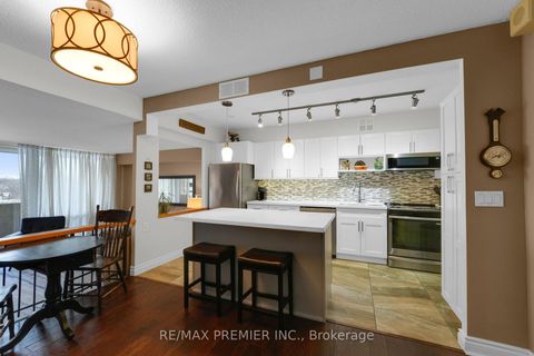 Photo 7 at 904 - 250 Scarlett Road, Smythe, Toronto