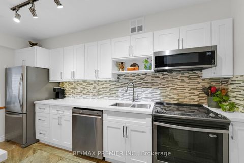Photo 12 at 904 - 250 Scarlett Road, Smythe, Toronto