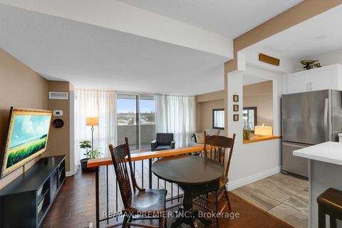 Photo 13 at 904 - 250 Scarlett Road, Smythe, Toronto