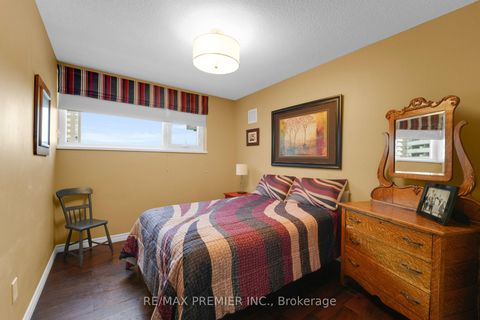 Photo 24 at 904 - 250 Scarlett Road, Smythe, Toronto