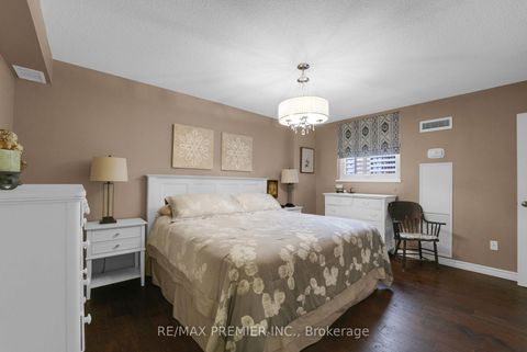 Photo 31 at 904 - 250 Scarlett Road, Smythe, Toronto