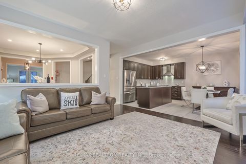 Photo 7 at 30 Terry Crescent, Bowmanville, Clarington