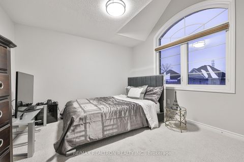 Photo 32 at 30 Terry Crescent, Bowmanville, Clarington