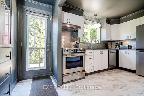 Photo 10 at 62 Kempsell Crescent, Don Valley Village, Toronto