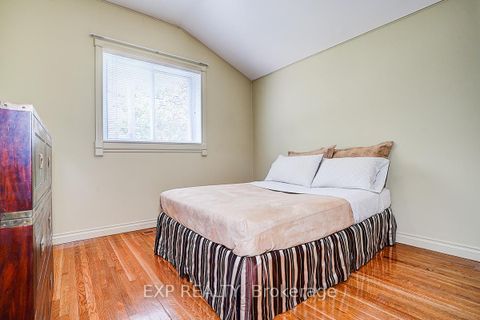 Photo 12 at 62 Kempsell Crescent, Don Valley Village, Toronto
