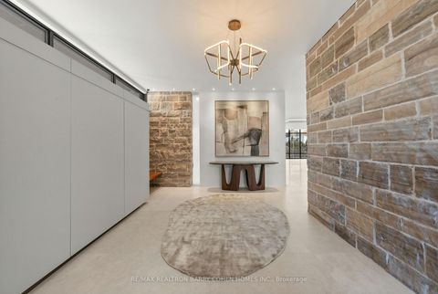 Photo 1 at 103 Old Colony Road, Windfields, Toronto