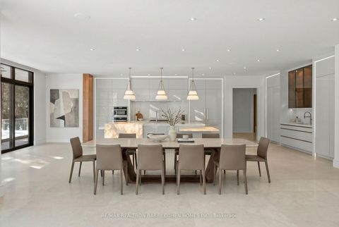 Photo 4 at 103 Old Colony Road, Windfields, Toronto