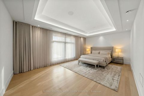 Photo 15 at 103 Old Colony Road, Windfields, Toronto