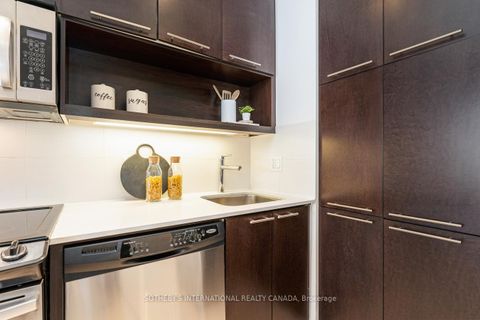 Photo 4 at 824 - 100 Harrison Garden Boulevard, Willowdale East, Toronto