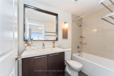 Photo 13 at 824 - 100 Harrison Garden Boulevard, Willowdale East, Toronto