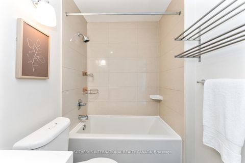 Photo 14 at 824 - 100 Harrison Garden Boulevard, Willowdale East, Toronto