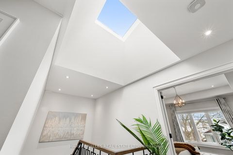 Photo 18 at 39 Amsterdam Avenue, Parkview, Toronto