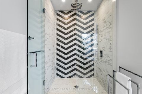 Photo 26 at 39 Amsterdam Avenue, Parkview, Toronto