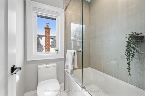 Photo 30 at 39 Amsterdam Avenue, Parkview, Toronto