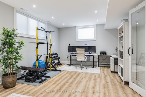 Photo 38 at 39 Amsterdam Avenue, Parkview, Toronto