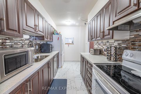 Photo 9 at 901 - 100 Prudential Drive, Dorset Park, Toronto