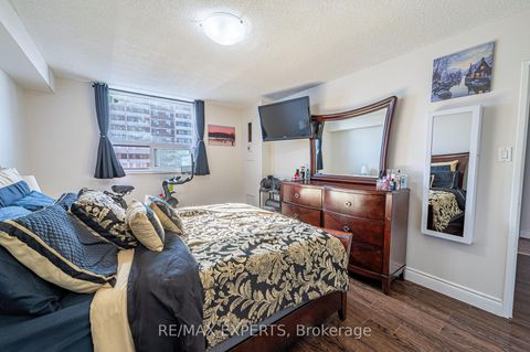 Photo 14 at 901 - 100 Prudential Drive, Dorset Park, Toronto