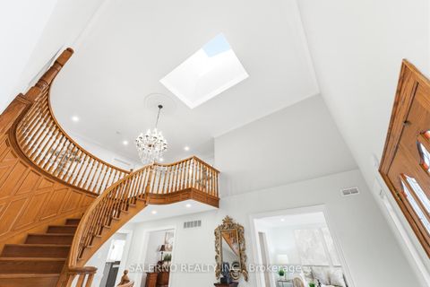 Photo 7 at 118 Torran Road, Islington Woods, Vaughan