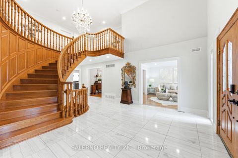 Photo 8 at 118 Torran Road, Islington Woods, Vaughan