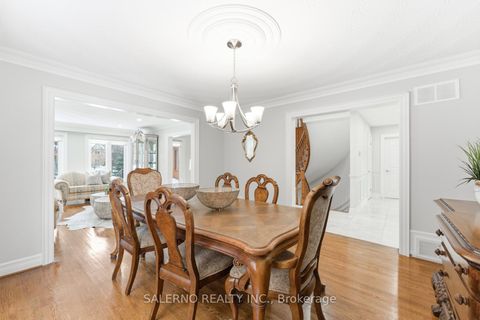 Photo 10 at 118 Torran Road, Islington Woods, Vaughan