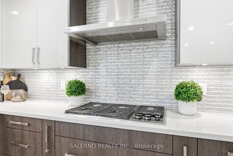 Photo 17 at 118 Torran Road, Islington Woods, Vaughan