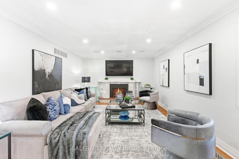 Photo 20 at 118 Torran Road, Islington Woods, Vaughan