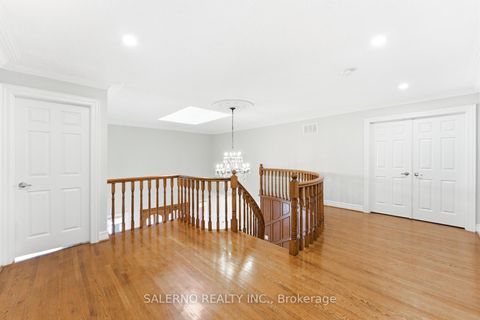 Photo 23 at 118 Torran Road, Islington Woods, Vaughan