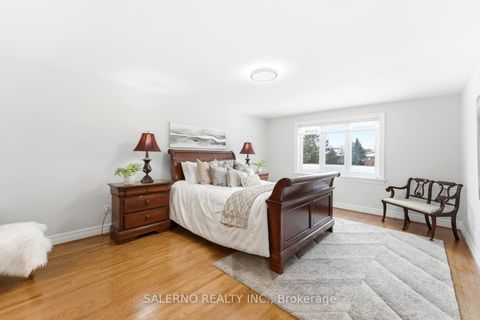 Photo 24 at 118 Torran Road, Islington Woods, Vaughan