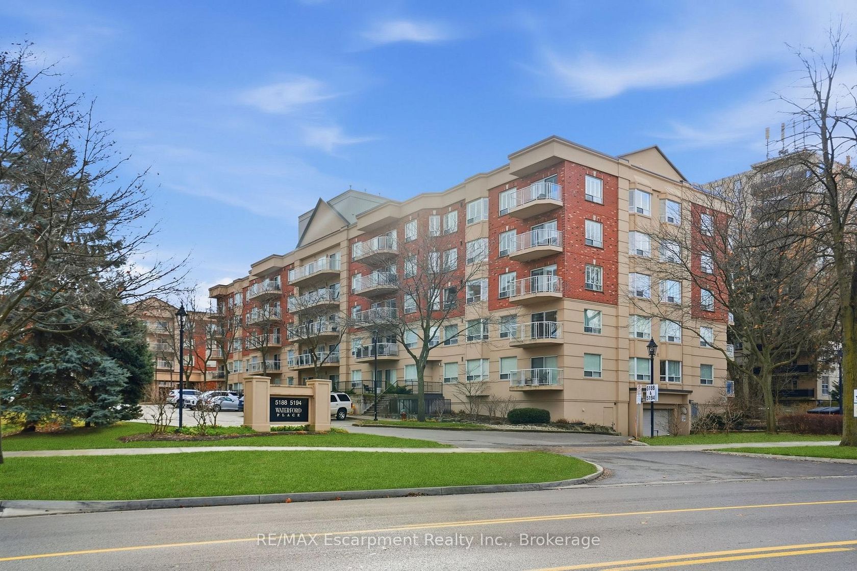 310 - 310-5188 Lakeshore Road, Appleby, Burlington 