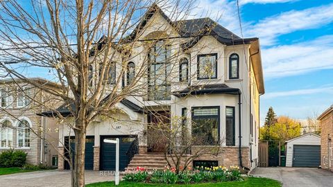 Photo 3 at 187 Patricia Avenue, Newtonbrook West, Toronto