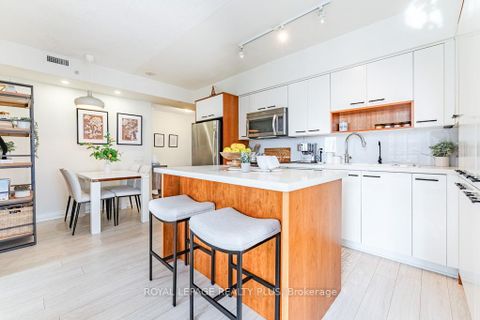 Photo 9 at 2504 - 5 Valhalla Inn Road, City Centre West, Toronto