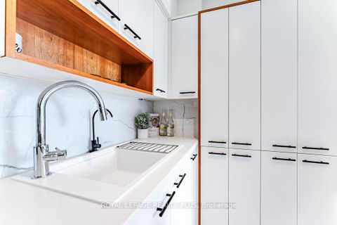 Photo 11 at 2504 - 5 Valhalla Inn Road, City Centre West, Toronto